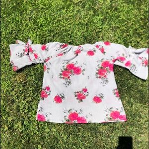 Ross//Rosey off the shoulder top🌹